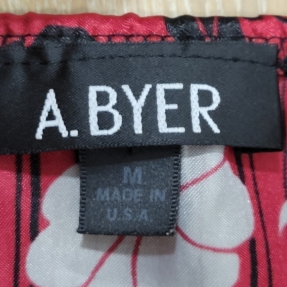 A. Byer Women's black/red/brown/grey floral satin top size Medium - Picture 4 of 7